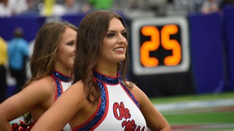 Photos Ole Miss Rebelettes Cheerleaders At 2018 Advocare Texas