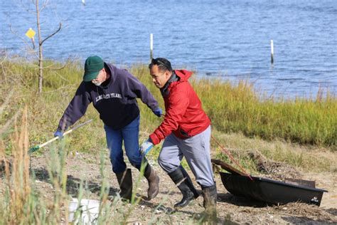 Marine Debris Removal and Living Shoreline Maintenance - CleanAIRE NC