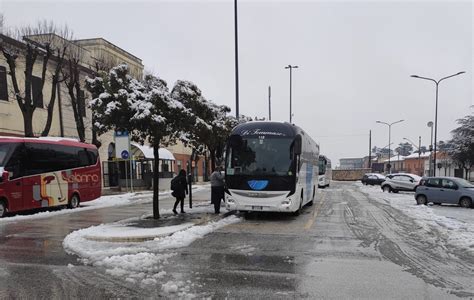 Il Maltempo Manda La Linea Ferroviaria In Tilt Bus Sostitutivi Da