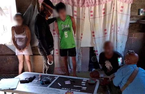 Cops Nab 3 In Silay Seize P122K In Shabu Digicast Negros