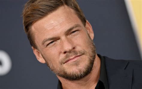 El Protagonista De Jack Reacher Alan Ritchson Se Une Al Reparto De