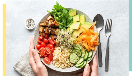 What Is a Vegetarian Diet? Plus, the Benefits of Being Vegetarian, According to Dietitians