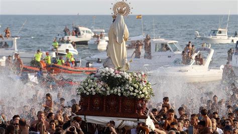 Imágenes de la procesión de la Virgen del Carmen en Punta Umbría