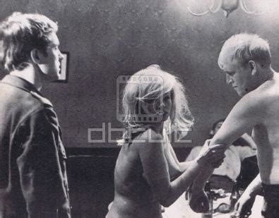 Naked Margareta Sjödin in Ormen