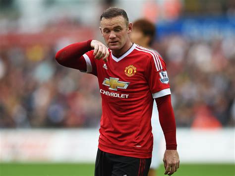 Manchester United Vs Liverpool Team News Captain Wayne Rooney Likely