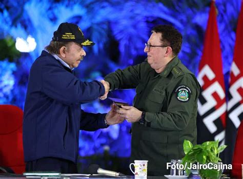 Comandante Daniel Ortega recibe máxima condecoración de la CFAC