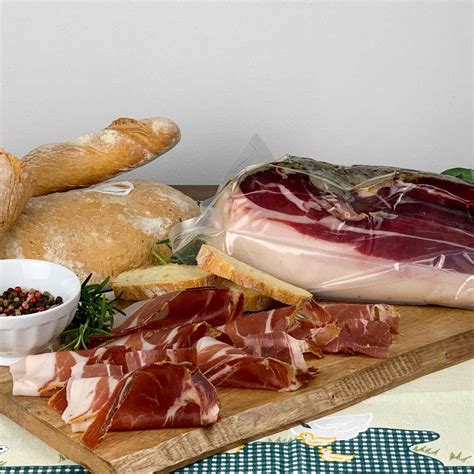 Prosciutto Di Cinta Senese Dop