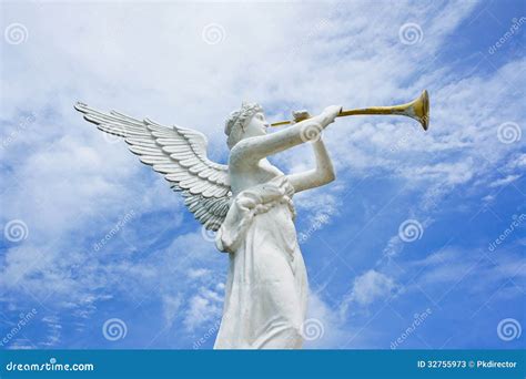 Statue Of Angel And Trumpet Stock Photos - Image: 32755973