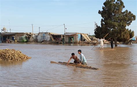 Afganistán Más de 100 muertos por inundaciones AP News