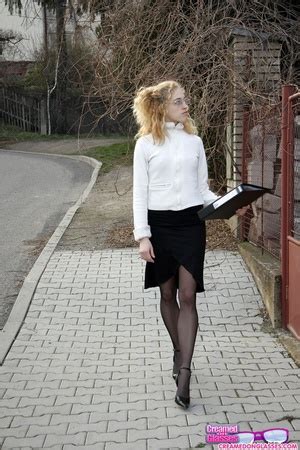 Swallow Blow Job Dirty Blonde Secretary Gets Several Th XXX Dessert