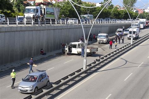 Zincirleme Kaza Nas L Meydana Geldi Afyon Haber Odak Gazetesi Son