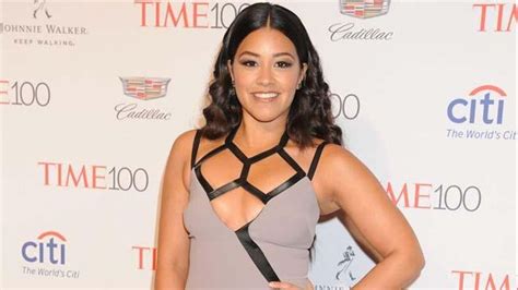 Gina Rodriguez se disculpa públicamente por usar expresión racista