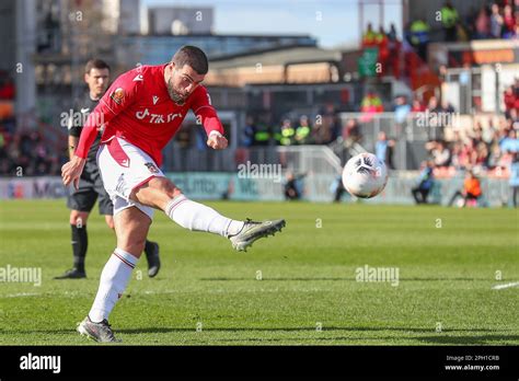 Elliot Lee 38 De Wrexham A Tourné à But Pendant Le Match De La Ligue