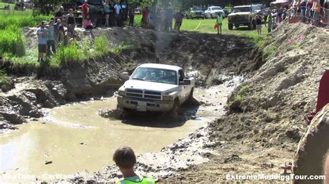 White Dodge Truck Mudding At Silver Willow Mud Bog Youtube