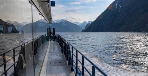 Winter Fjordcruise Ålesund to Geirangerfjord Dayexcursion | GetYourGuide