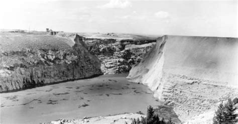 From Teton Dam Collapse To Petrogylphs Transportation Dept Shares