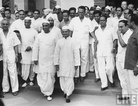 New Prime Minister Lal Bahadur Shastri with party leaders - June 1964 ...