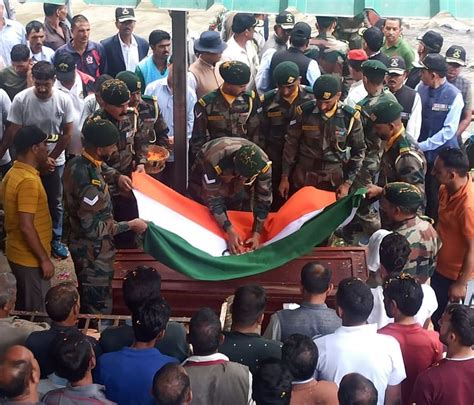 Soldiers Death Mourns In Saraj Last Farewell With State Honors