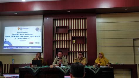 SOSIALISASI PROGRAM KOLABORASI SEKOLAH MODEL DAN BALAI TEKKOMDIK D I