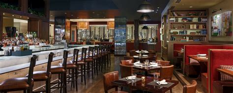 Restaurants in Chicago's West Loop | JW Marriott Chicago