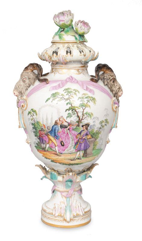 A Big Potpourri Vase With Watteau Scenes And Flower Crest Porcelain