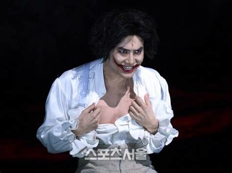 EXO 200114 웃는 남자 The Man Who Laughs musical press call SUHO