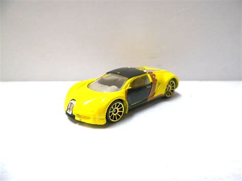 Hot Wheels Mystery Model Bugatti Veyron Values MAVIN