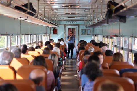 TURISMO Trem turístico da Quarta Colônia leva cerca de 390 passageiros