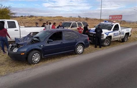 Chocan cuatro por la carretera a aldama La Opción de Chihuahua