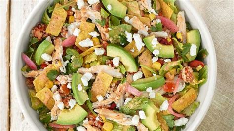 Panera S 2017 Spring Menu Features New Southwest Chile Lime Ranch Salad With Chicken Brand Eating