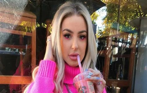 Tana Mongeau Biography Age Height Parents Husband Net Worth Kemi