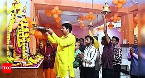 Kayasthas Kayasthas Offer Prayers To Chitragupta Lucknow News