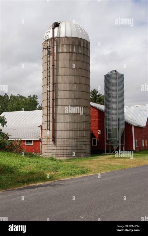 Ferme Et Silo Banque De Photographies Et Dimages Haute R Solution