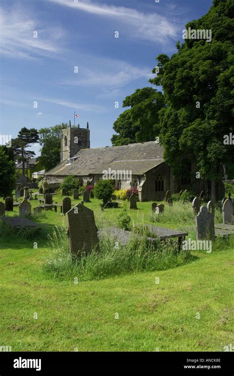 Long Preston Yorkshire Hi Res Stock Photography And Images Alamy
