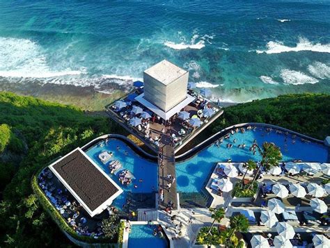 Uluwatu beach club — Top 5 most beautiful & best beach club in Uluwatu ...