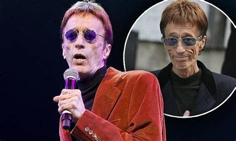 Robin Gibb Cancer Bee Gees Star Suffers Setback In His Treatment As He Re Enters Hospital