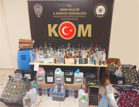 İzmir de sahte içki ve kaçak sigara operasyonlarında 70 kişi yakalandı