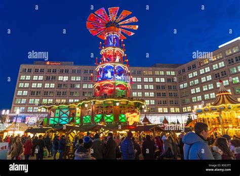 Schlau Bilder Weihnachtsmarkt Berlin Bis Wann Weihnachtsmarkt Am Hot