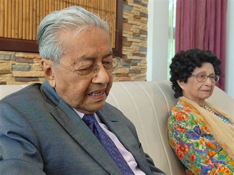 Mahkamah Tolak Permohonan Dr Mahathir Peroleh Dokumen Utusan Malaysia