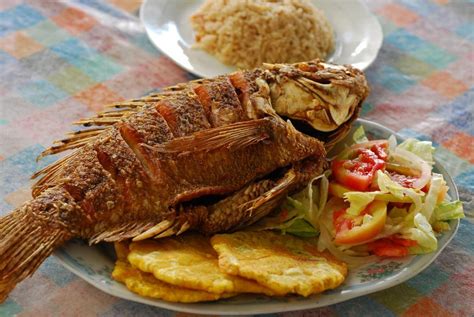 Mojarra Frita Photo | Colombian