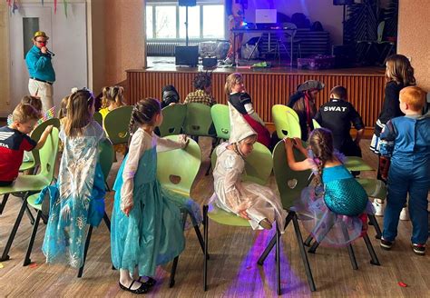 Ban Sur Meurthe Clefcy Le Bal De Carnaval Ravit Les Enfants La Salle