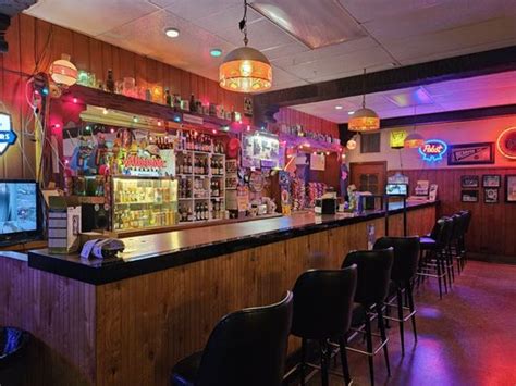 RATHSKELLER BAR - Updated July 2025 - 67 Photos & 39 Reviews - 525 S St ...
