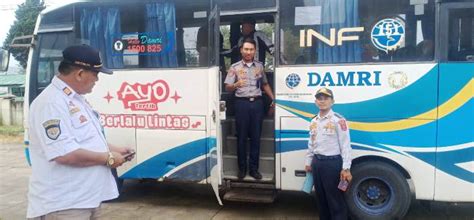 Dua Bus Damri Layani Trayek Baru Liwa Kebuntebu