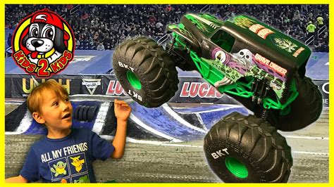 Monster Truck Grave Digger Toys