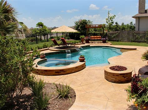 Swimming Pools, Brenham, Chappell Hill, Bellville, Hempstead, TX