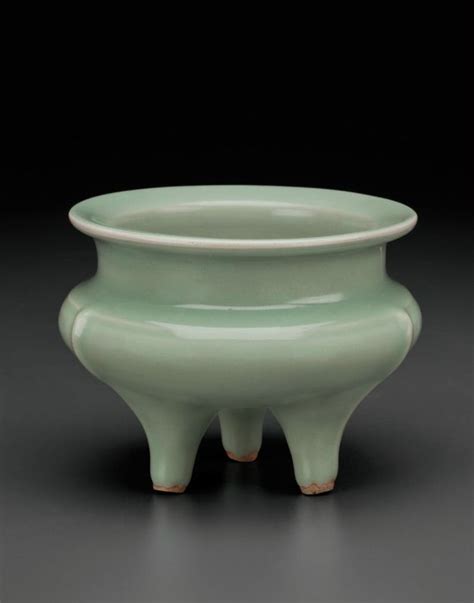 A Longquan Celadon Tripod Censer Southern Song Dynasty