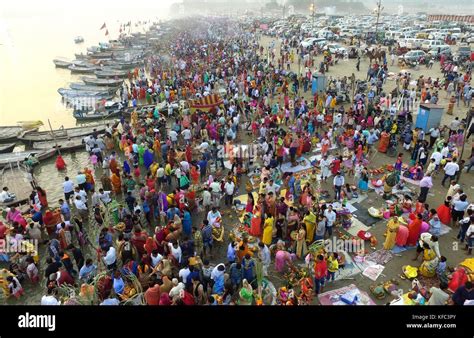 Allahabad India Th Oct Allahabad Hindu Devotee Offer Prayer