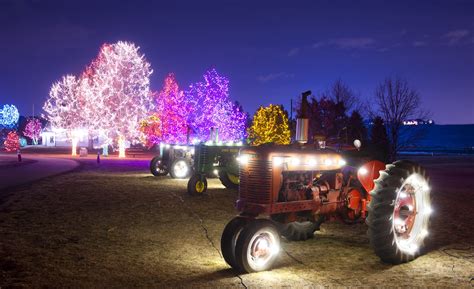 Chance to Win Tickets: Trail of Lights Denver Botanic Gardens ...