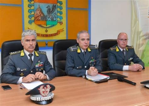 Il Generale Corpo D Armata Guardia Di Finanza Bruno Buratti In Visita