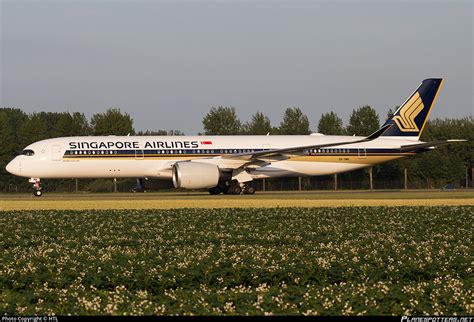 V Smm Singapore Airlines Airbus A Photo By Thom Luttenberg Id